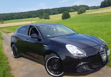 Alfa Romeo Giulietta 118.000 km 5.555 &euro; Nidda 63667