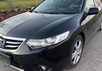 Honda Accord 236.000 km 8.888 &euro; München 81829