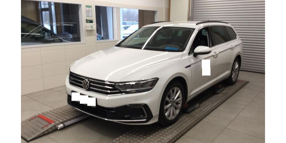 VW Passat Variant 115.267 km 17.948 &euro; Erfurt 99098
