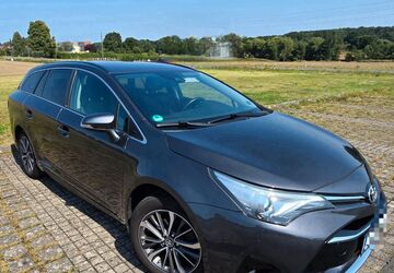 Toyota Avensis 160.000 km 13.799 &euro; Bielefeld 33729