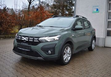 Dacia Sandero 10.069 km 16.900 &euro; Zell 95239