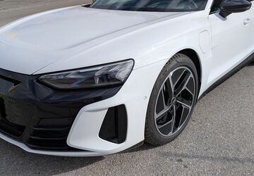 Audi RS e-tron GT 213.000 km 47.390 &euro; Eching am Ammersee 82279