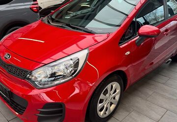 Kia Rio 139.000 km 5.950 &euro; Detmold 32758