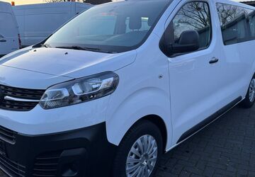 Opel Vivaro 83.783 km 19.900 &euro; Kaufungen (bei Kassel)­­­­­­­­­­­­ 34260
