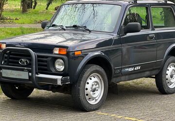 Lada Taiga 81.677 km 5.799 &euro; Pfinztal 76327