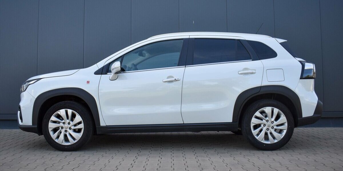 Suzuki S-Cross Comfort 1.4l M/T Hybrid 8.690 km 23.790 &euro; Höchberg-Würzburg 97204