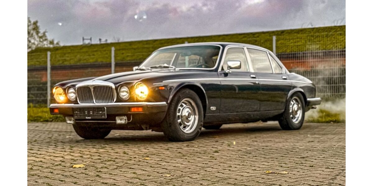 Jaguar Daimler 101.000 km 14.990 &euro; Vechta 49377