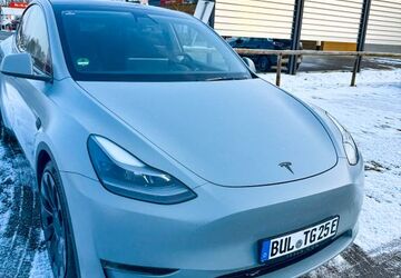 Tesla Model Y 31.792 km 38.500 &euro; Maxhütte 93142