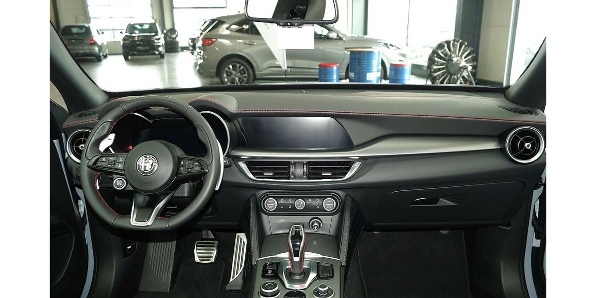 Alfa Romeo Stelvio 2.2 D Competizione Q4 ALLRAD LEDER AHK 45.000 km 37.990 &euro; Lich 35423