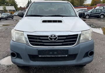 Toyota Hilux 357.713 km 9.990 &euro; Hamburg 22113