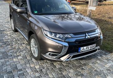 Mitsubishi Outlander 109.000 km 18.500 &euro; Kröning 84178