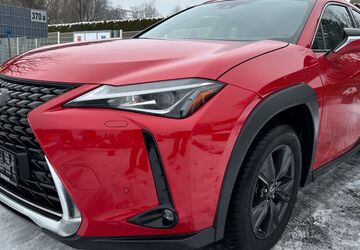 Lexus UX 58.000 km 22.700 &euro; Dresden 01259