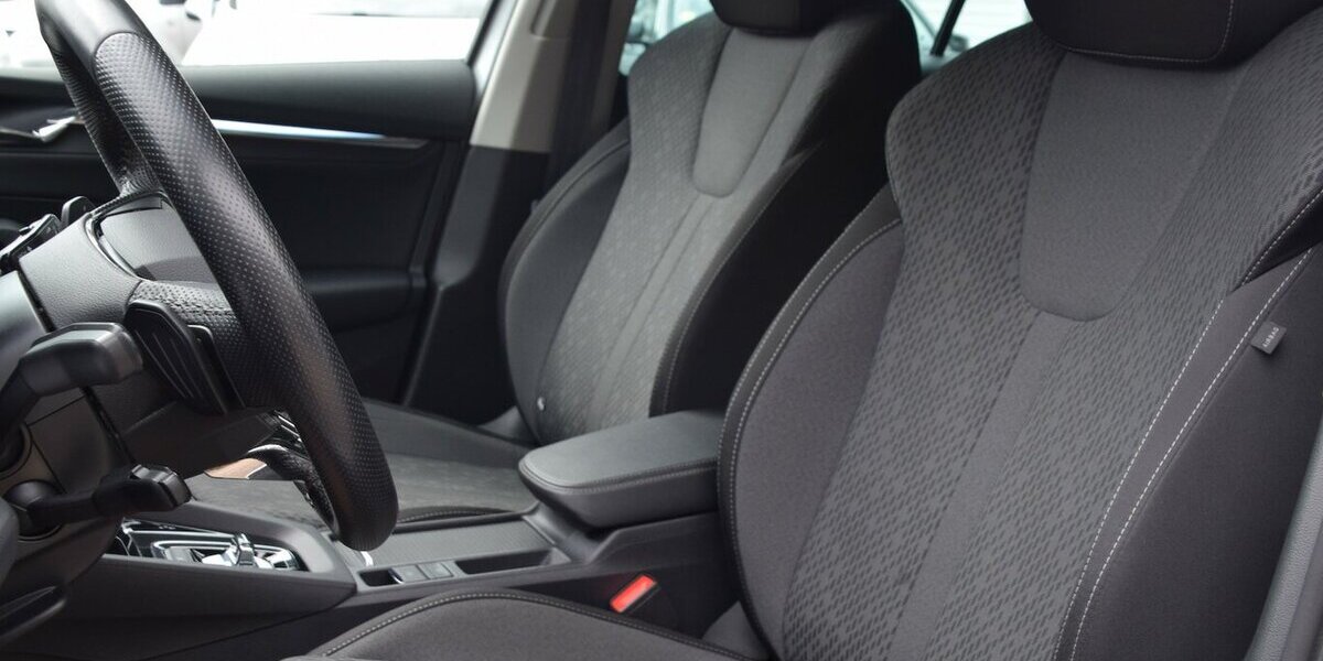 Skoda Octavia Combi 2,0 TDI DSG Style Matrix*AHK*ACC 109.200 km 19.980 &euro; Rastede 26160