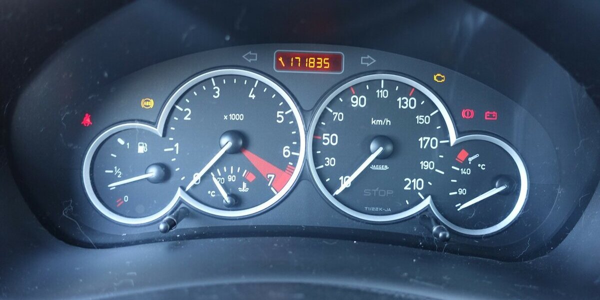 Peugeot 206 CC Platinum Klima Navi Leder Sitzh. Alu WR ohn 172.000 km 300 &euro; Neumarkt/OPf 92318