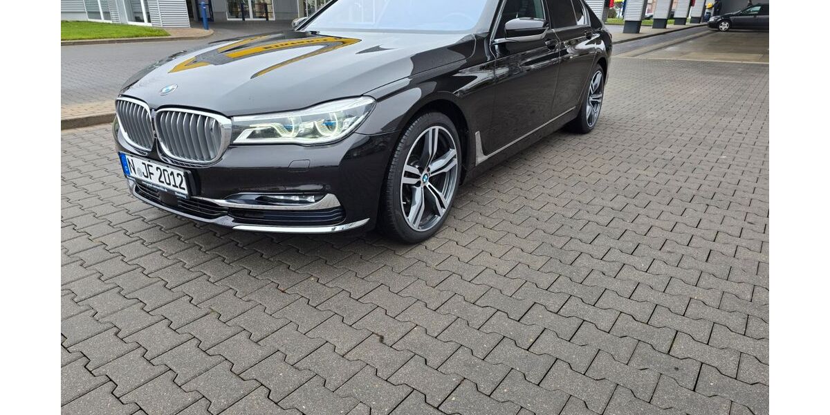 BMW 750 134.556 km 26.980 &euro; Nürnberg 90489
