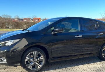 Nissan Leaf 42.350 km 15.950 &euro; Ludwigsburg 71634