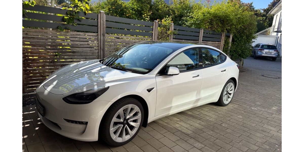 Tesla Model 3 41.000 km 31.600 &euro; Augsburg 86156