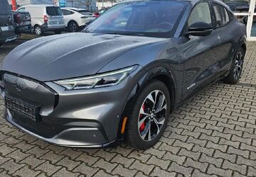 Ford Mustang Mach-E 34.183 km 38.490 &euro; Hoyerswerda 02977