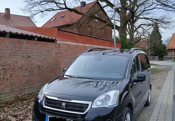 Peugeot Partner Tepee 128.000 km 9.850 &euro; Hohenhameln 31249