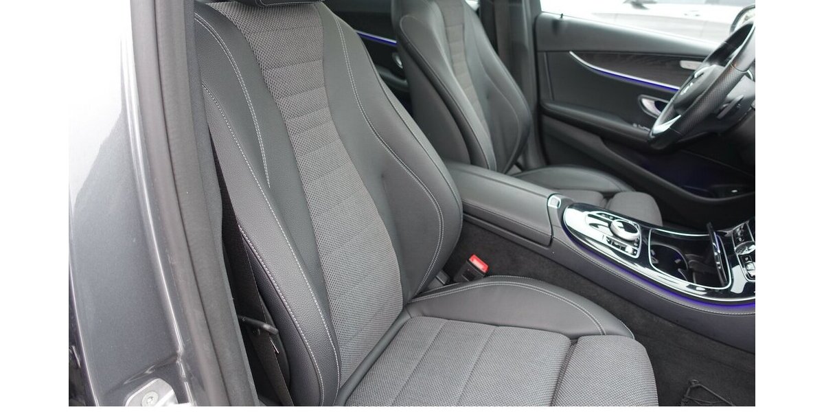 Mercedes-Benz E 220 d 4Matic Avantgarde Leder AHK eGHSD 8x Alu 71.000 km 25.950 &euro; Neumarkt/OPf 92318