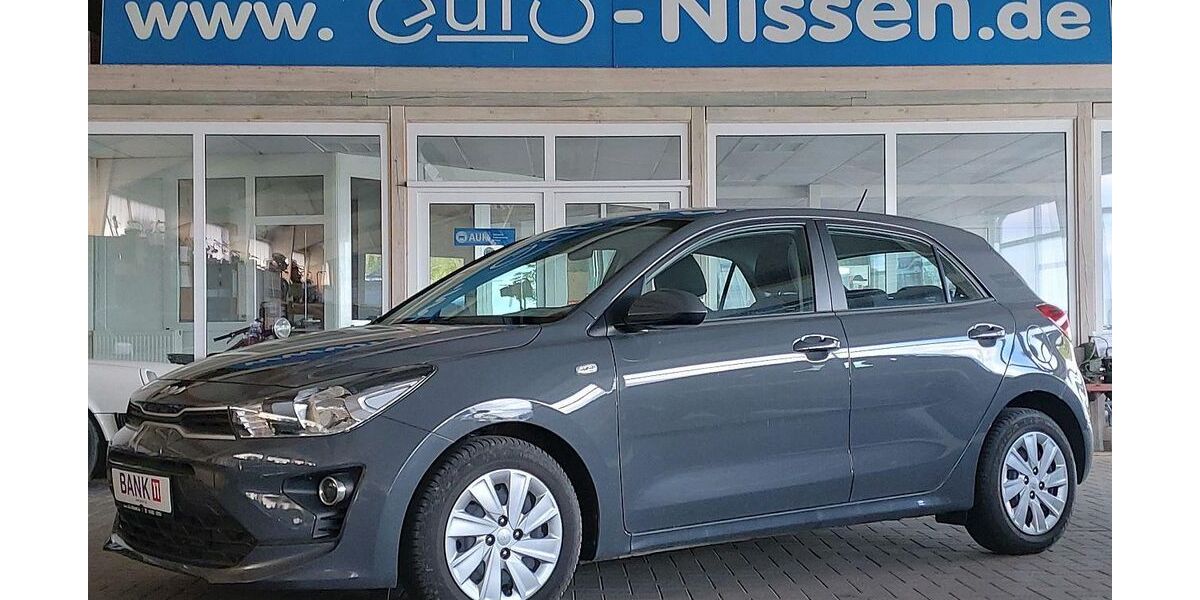 Kia Rio 22.762 km 17.390 &euro; Steinbergkirche 24972
