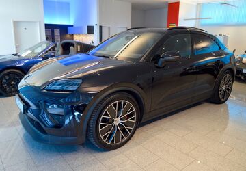 Porsche Macan 9.096 km 92.880 &euro; Otterfing 83624
