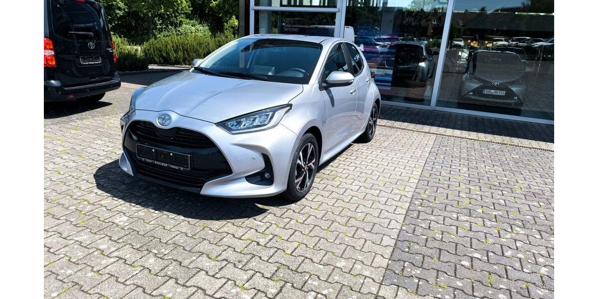 Toyota Yaris 2.500 km 26.980 &euro; Stadthagen 31655