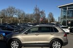 VW Tiguan 2.0 TDI HIGHLINE/4x4/PANO/STANDHEIZUNG 137.501 km 19.800 &euro; Villingen-Schwenningen 78054