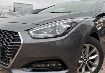 Hyundai i40 140.000 km 10.990 &euro; Hildesheim 31137