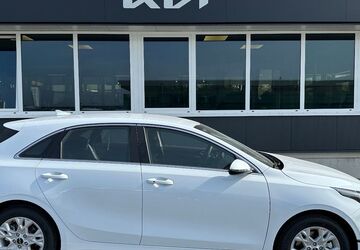 Kia ceed / Ceed 1.500 km 21.490 &euro; Paderborn 33100