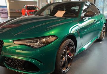 Alfa Romeo Giulia 13.900 km 68.700 &euro; Bornheim 53332