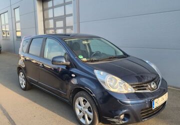 Nissan Note 76.000 km 3.200 &euro; Hof 95030