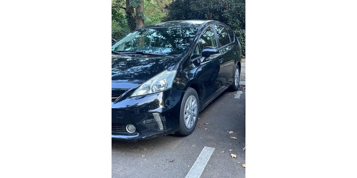 Toyota Prius Plus 244.000 km 8.250 &euro; Berlin 10178