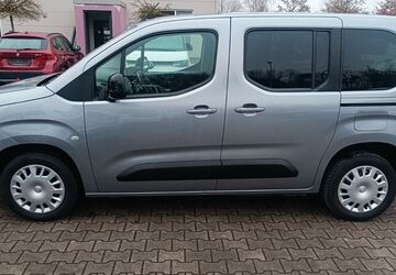 Opel Combo 68.200 km 20.800 &euro; Siegenburg 93354