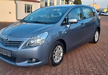 Toyota Verso 164.011 km 6.900 &euro; Trossingen 78647