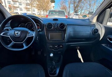 Dacia Lodgy 204.653 km 8.500 &euro; Frankfurt (Oder) 15230