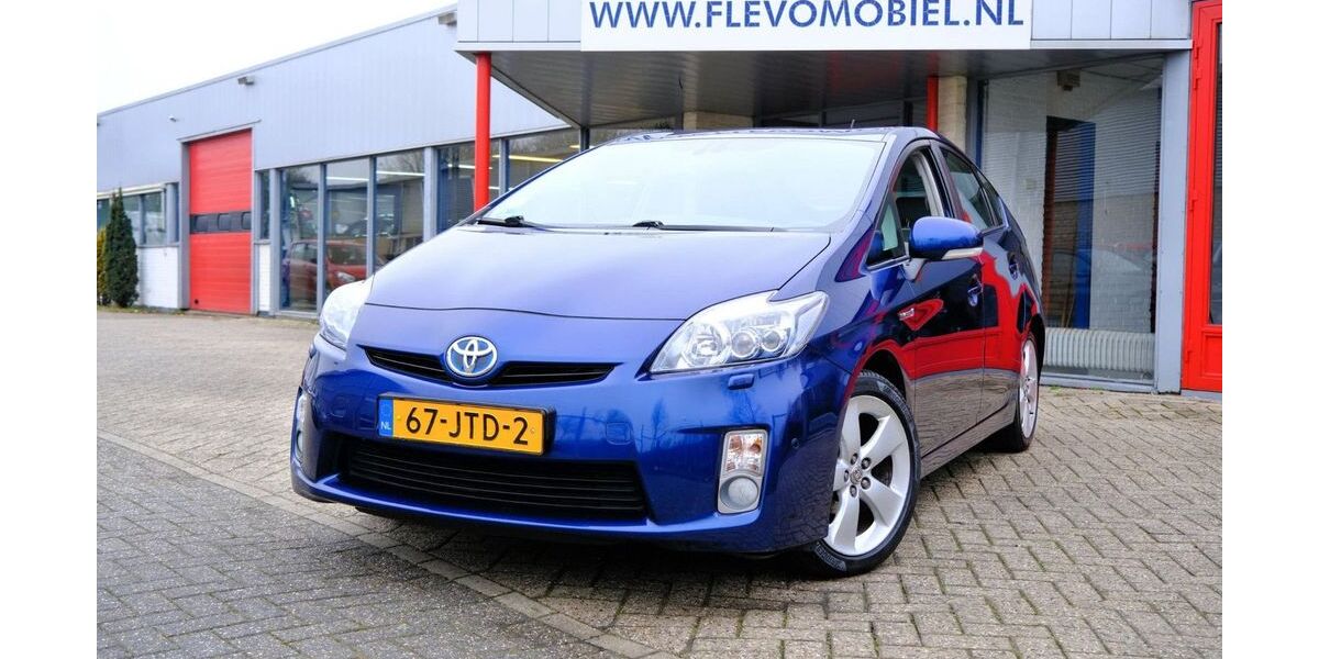 Toyota Prius 170.016 km 7.950 &euro; Dronten 