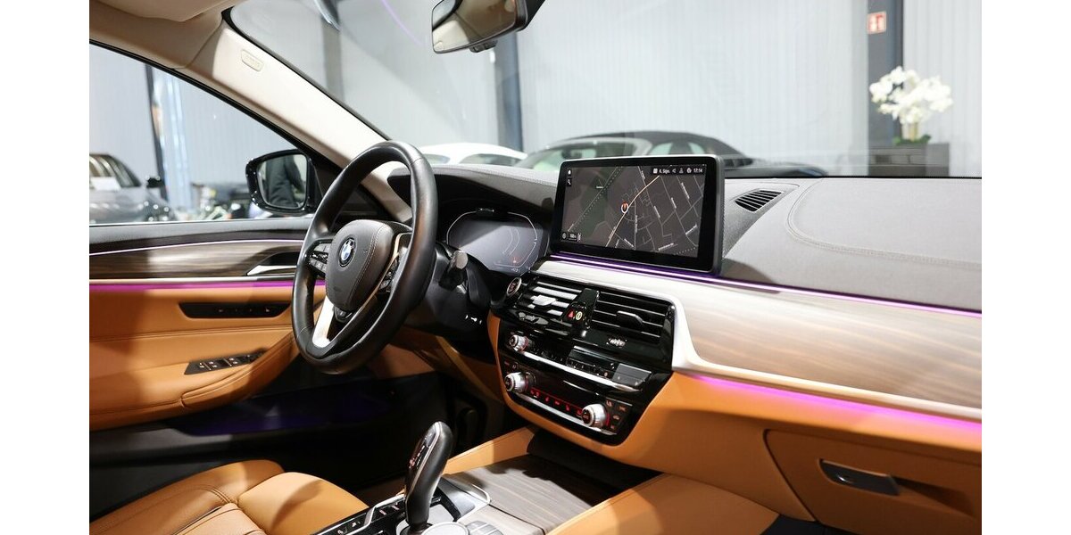 BMW 530i Touring INNOVATION LUXURY-LINE BUSINESS 45.000 km 40.444 &euro; Hamm 59077