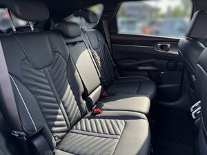 Kia SORENTO PE 2.2D AWD PLAT 7S NA 1.500 km 56.490 &euro; Höhenkirchen-Siegertsbrun 85635