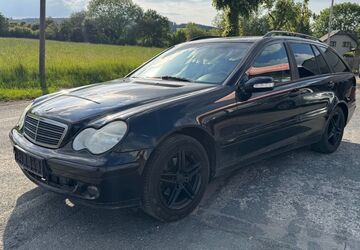 Mercedes-Benz 190 203.000 km 850 &euro; Tana 07922