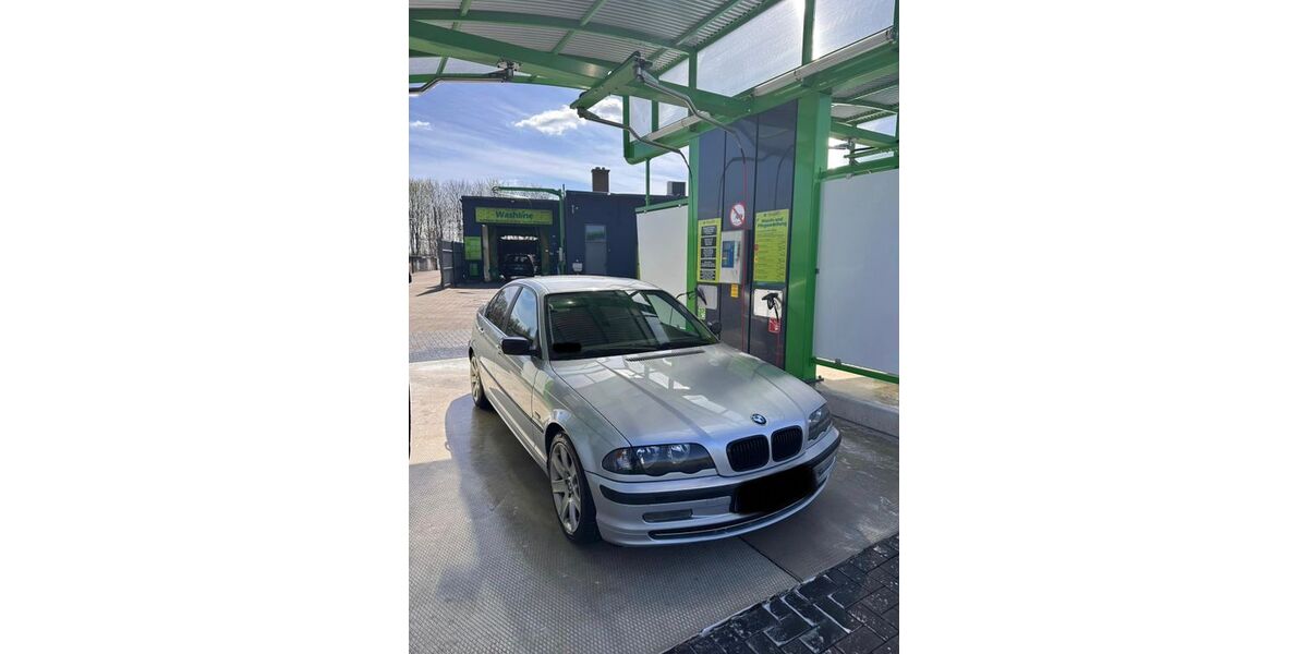 BMW 323 198.000 km 4.999 &euro; Muldestausee 06774
