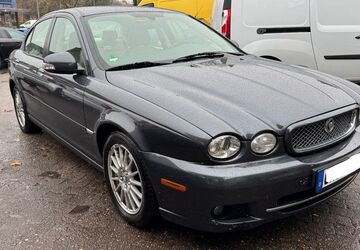 Jaguar X-Type 99.193 km 6.290 &euro; Lübeck 23556