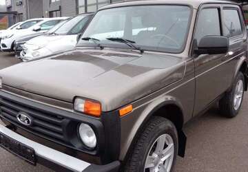 Lada Niva 22.000 km 16.999 &euro; Lebach 66822
