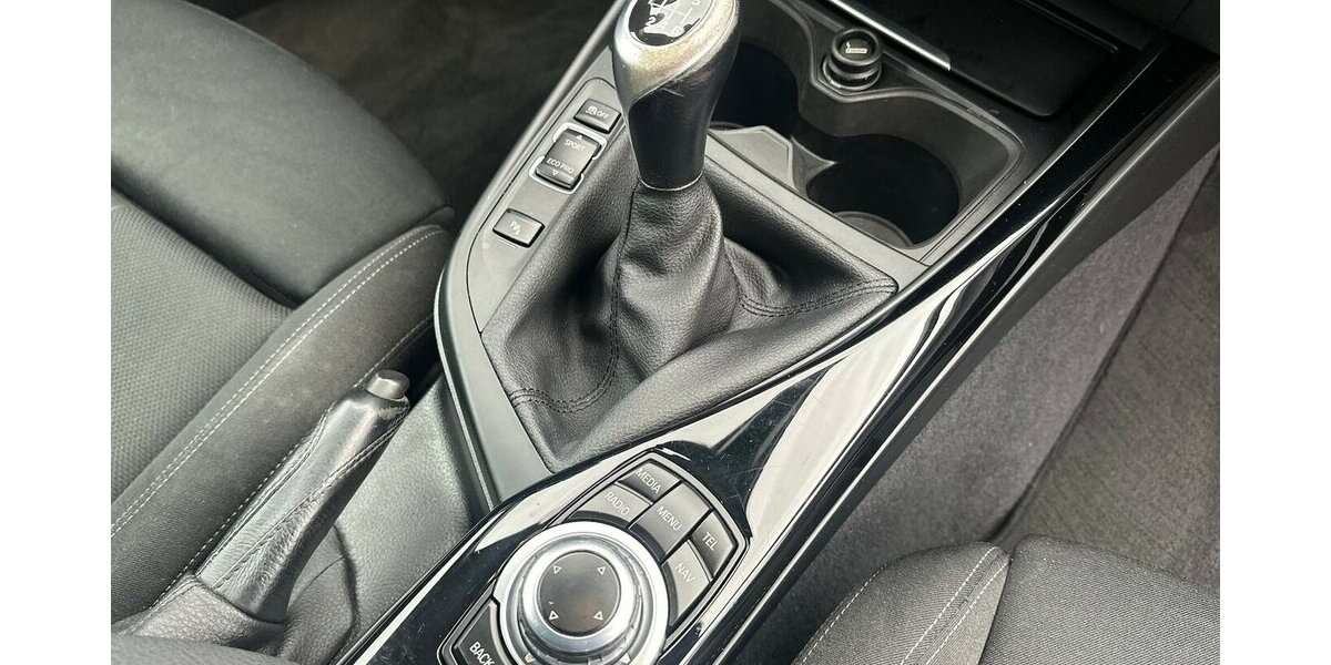 BMW 118 2.0 d Sport Line |Navi|PDC|Klima|SHZ|Tempo| 147.351 km 11.499 &euro; Mainz-Kostheim 55246