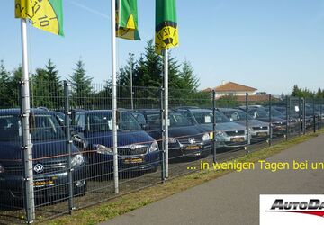 Tesla Model S 264.627 km 29.985 &euro; Jaenschwalde 03197