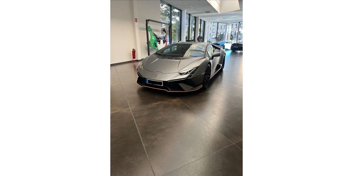Lamborghini Huracán 4.500 km 309.000 &euro; Hengersberg 94491