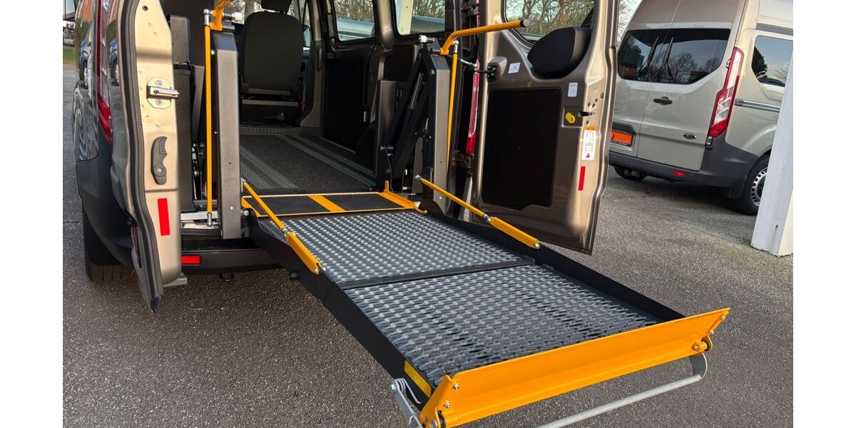 Ford Transit 22.500 km 53.990 &euro; Lübeck 23560