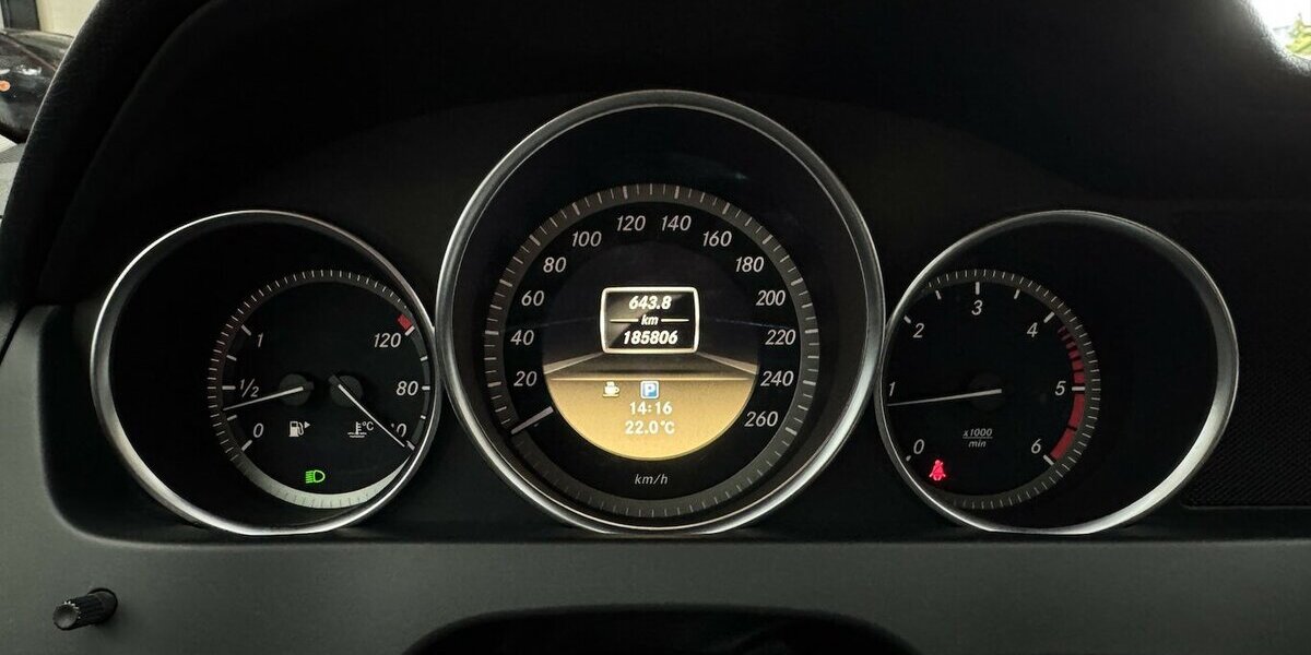 Mercedes-Benz C 220 CDI BlueEfficiency Sitzheizung Navi 186.000 km 6.850 &euro; Lich 35423