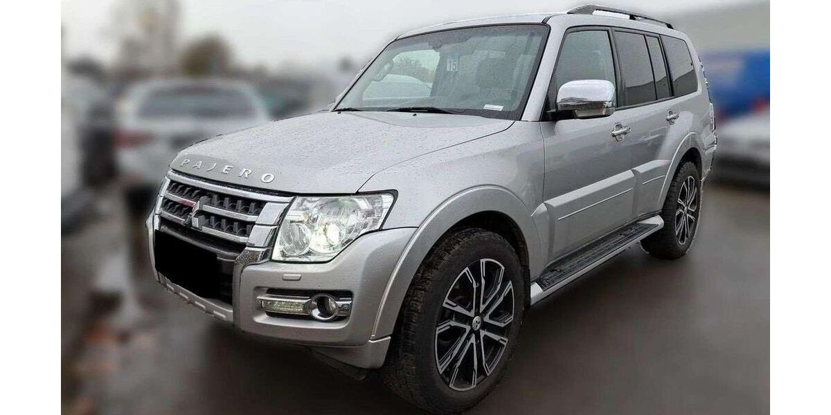 Mitsubishi Pajero 128.332 km 35.950 &euro; Teltow 14513