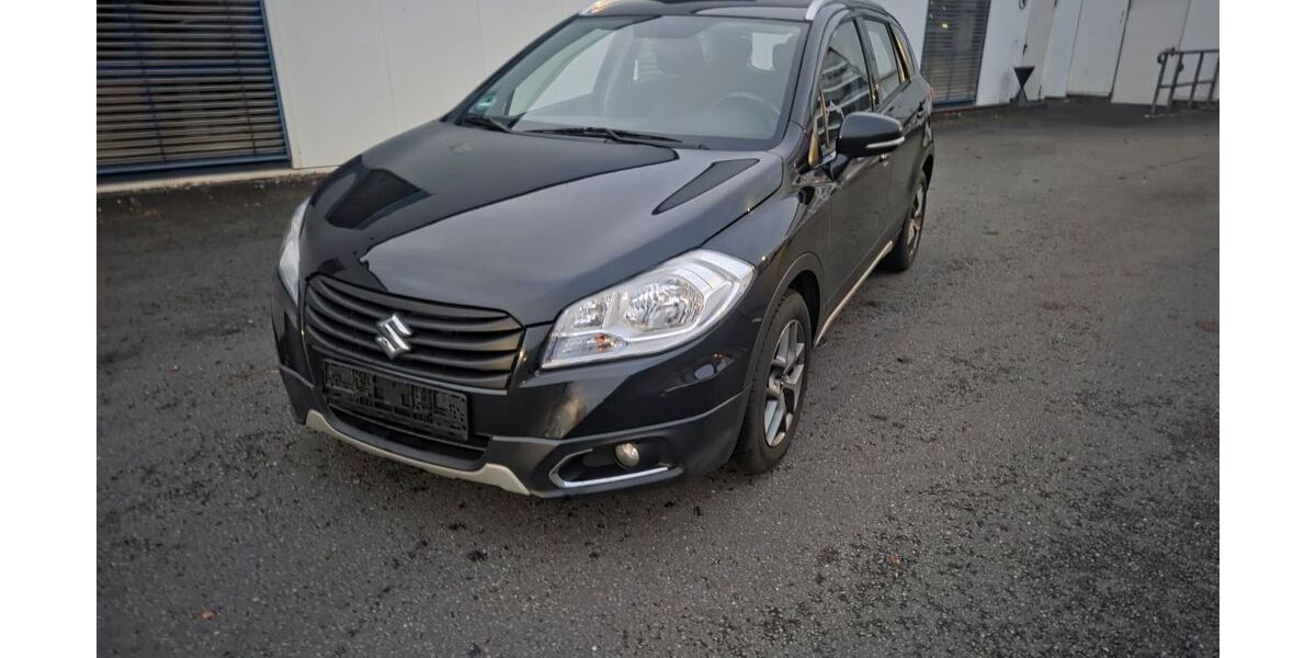 Suzuki (SX4) S-Cross 109.000 km 8.700 &euro; Hövelhof 33161